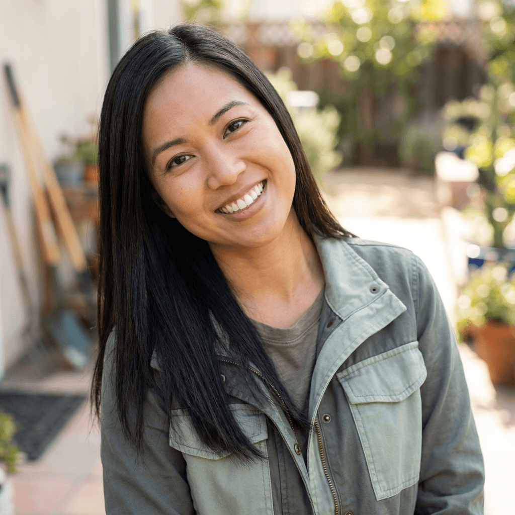 Rachel Kim, Logistics Coordinator